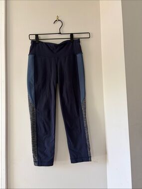 Athleta Navy Capri Leggings with Blue Panels and Gray Herringbone Side